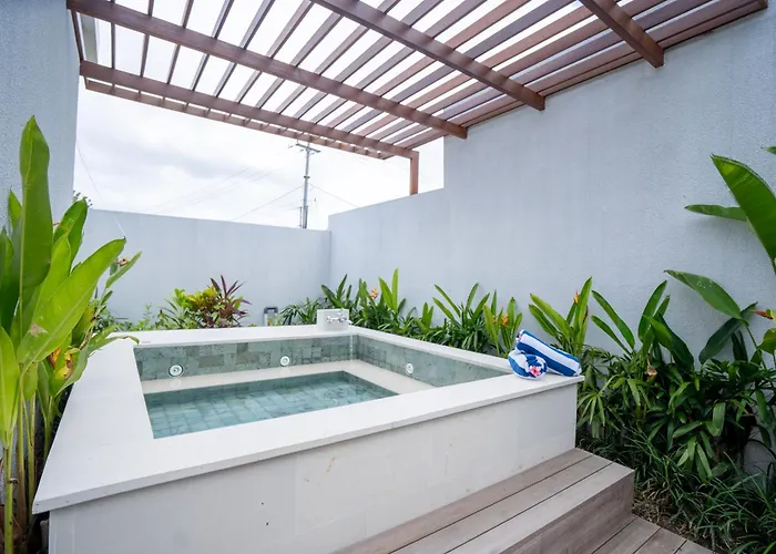 Nyuh Lengkong Beachfront With Kitchen Near Tanah Lot * Selemadeg