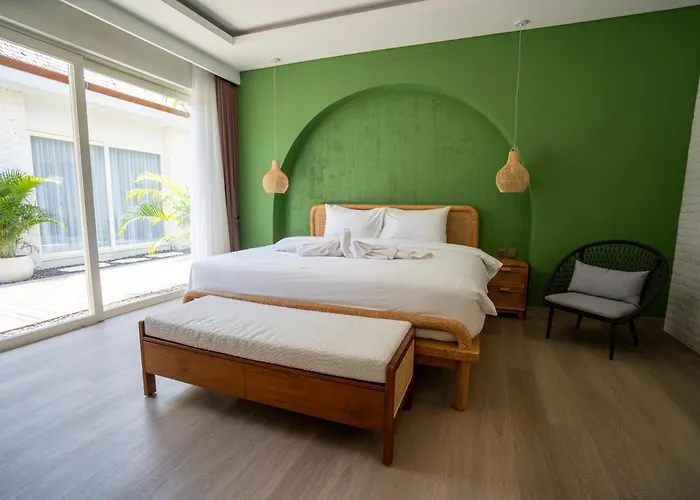 Nyuh Lengkong Beachfront With Kitchen Near Tanah Lot Villa *