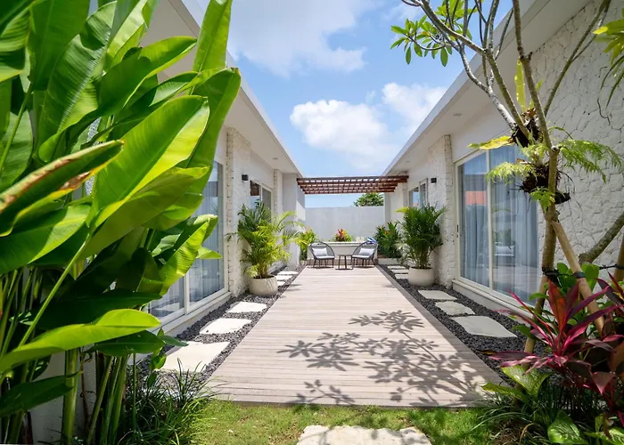 Nyuh Lengkong Beachfront With Kitchen Near Tanah Lot * Selemadeg