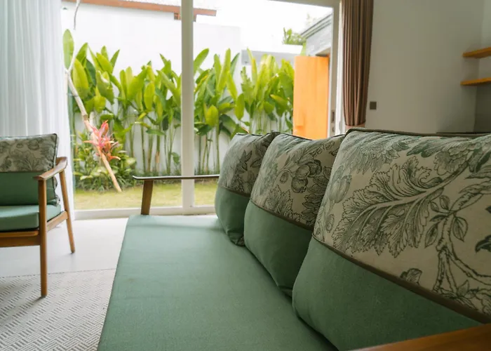 Nyuh Lengkong Beachfront With Kitchen Near Tanah Lot Selemadeg