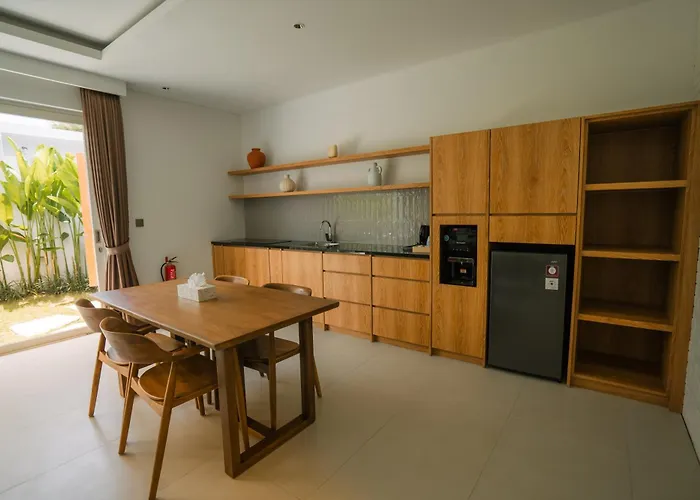 Villa Nyuh Lengkong Beachfront With Kitchen Near Tanah Lot Selemadeg